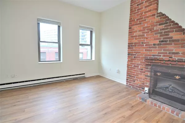 Boston, MA 02115,67 St. Germain #12-7