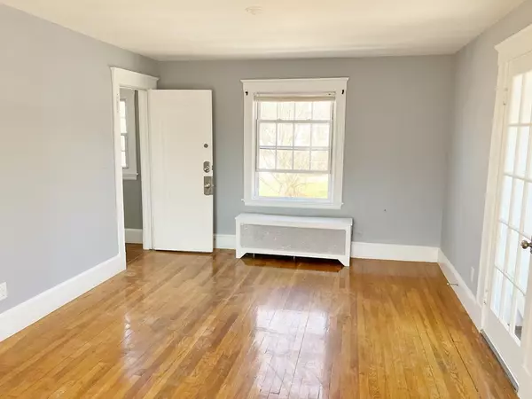 Quincy, MA 02171,297 Billings Street #2