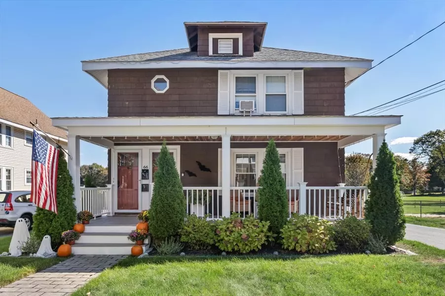 66 Gould St, Wakefield, MA 01880