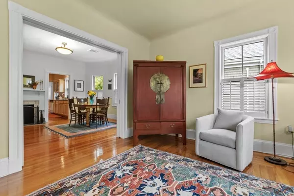 Cambridge, MA 02138,92 Fayerweather St. #2