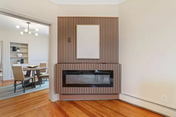 Boston, MA 02125,8 Spring Garden St #3