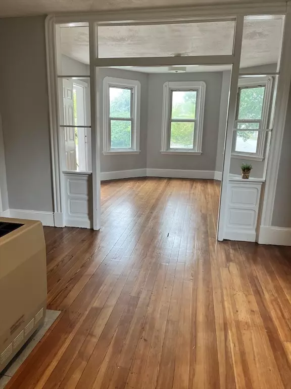 Fairhaven, MA 02719,25 Newbury Ave