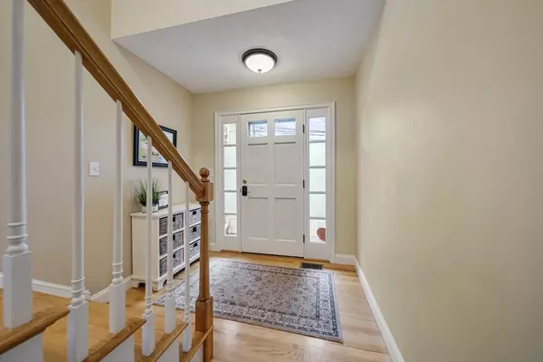 Danvers, MA 01923,20 Collins St #B