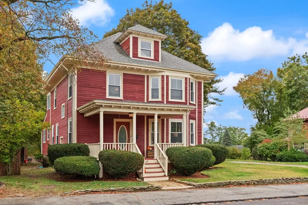 Haverhill, MA 01830,43 Buttonwoods Ave