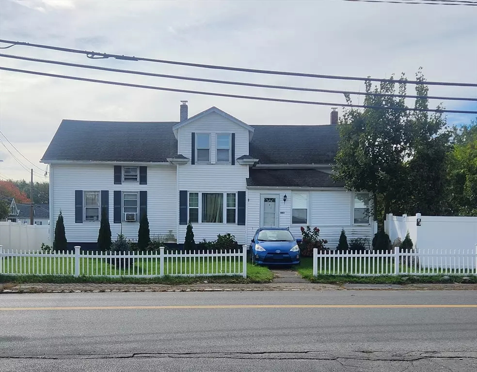 Taunton, MA 02718,483 Middleboro Ave #2