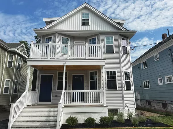 Medford, MA 02155,10 Lewis St #PH