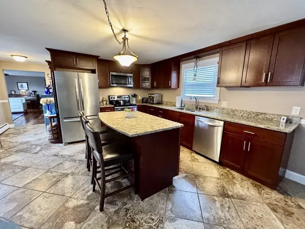 Athol, MA 01331,3327 Chestnut Hill Ave