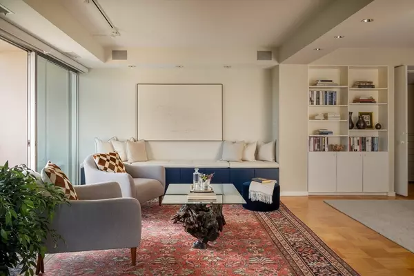 Cambridge, MA 02138,1010 Memorial Drive #7D&E