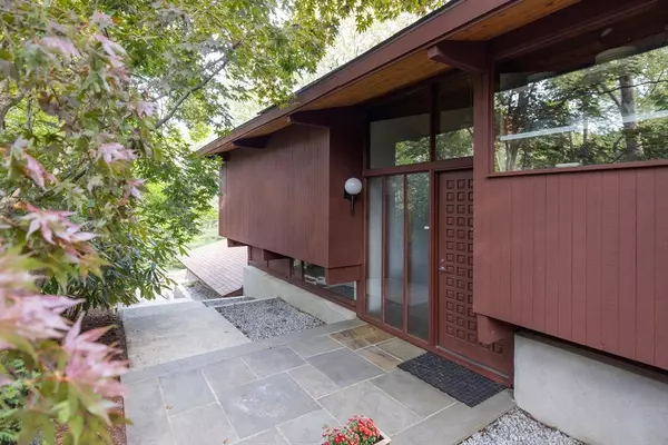 7 Carmel Circle, Lexington, MA 02421