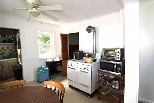 Milford, MA 01757,6-1/2 Leonard St