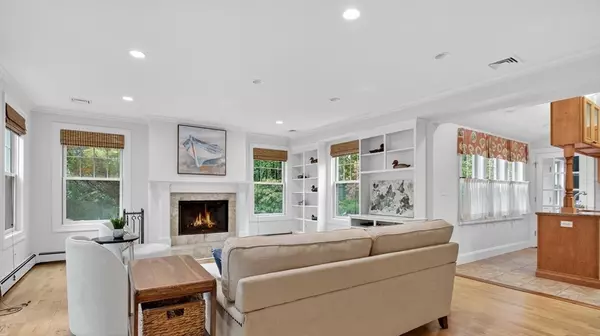 Bedford, MA 01730,10 Nickerson Rd