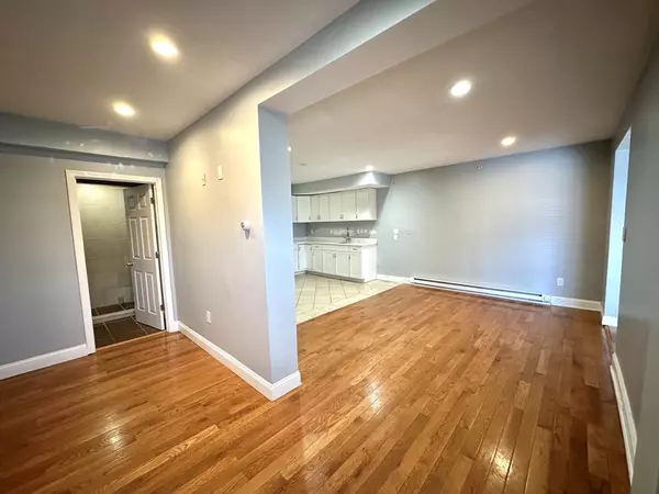 Lynn, MA 01905,426 Boston St #1