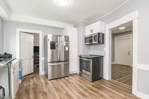Westfield, MA 01085,49 Pochassic St