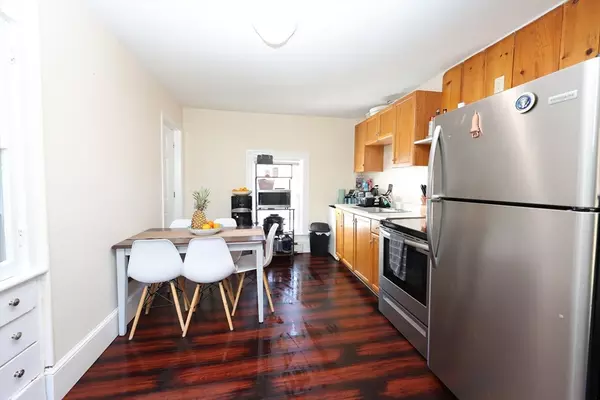 Rockland, MA 02370,210 Webster St #6