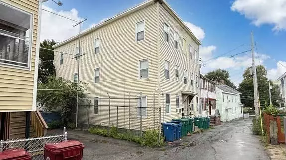 Lowell, MA 01852,8 Cherry St
