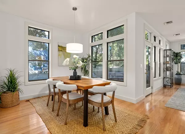 Cambridge, MA 02138,15 Roberts Road #D