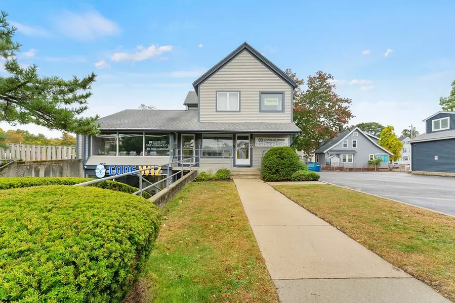 329-331 Chestnut Street, Needham, MA 02492