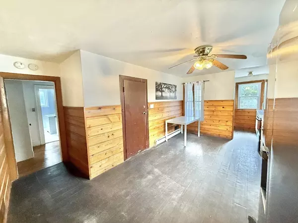 Malden, MA 02148,1093 Salem St #1