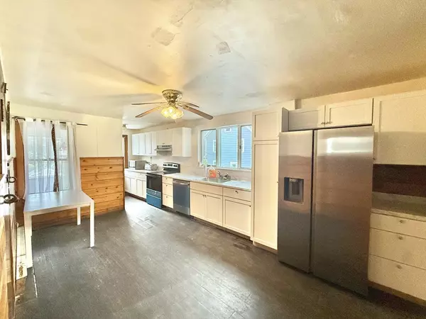 Malden, MA 02148,1093 Salem St #1