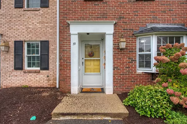 Stoughton, MA 02072,35 Patricia Dr #35