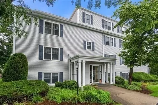 14 Webb Place #1B, Mansfield, MA 02048