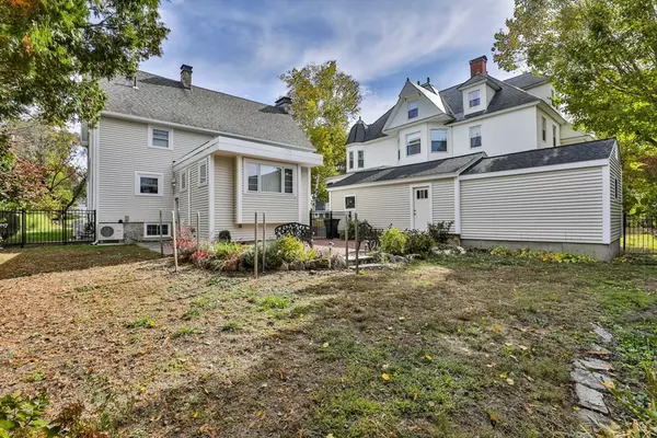 Manchester, NH 03104,2434 Elm St