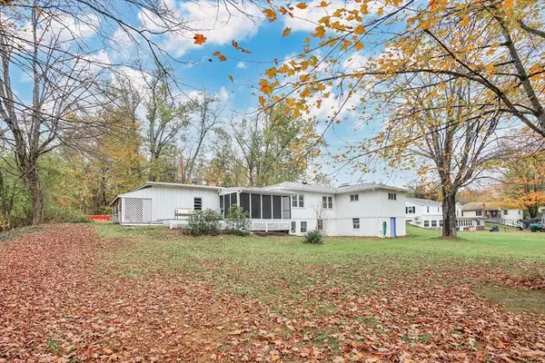 Easthampton, MA 01027,20 Pomeroy Meadow Rd