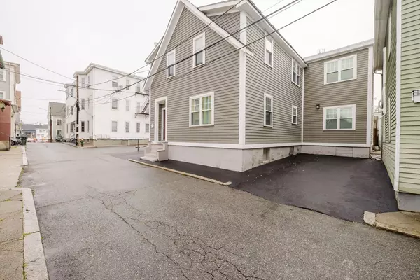 Providence, RI 02903,7 Pequot St