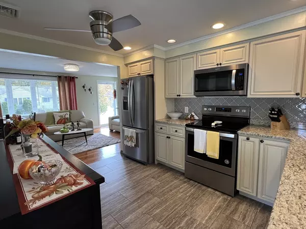 Lowell, MA 01854,49 Coburn Dr
