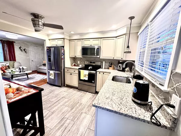 Lowell, MA 01854,49 Coburn Dr