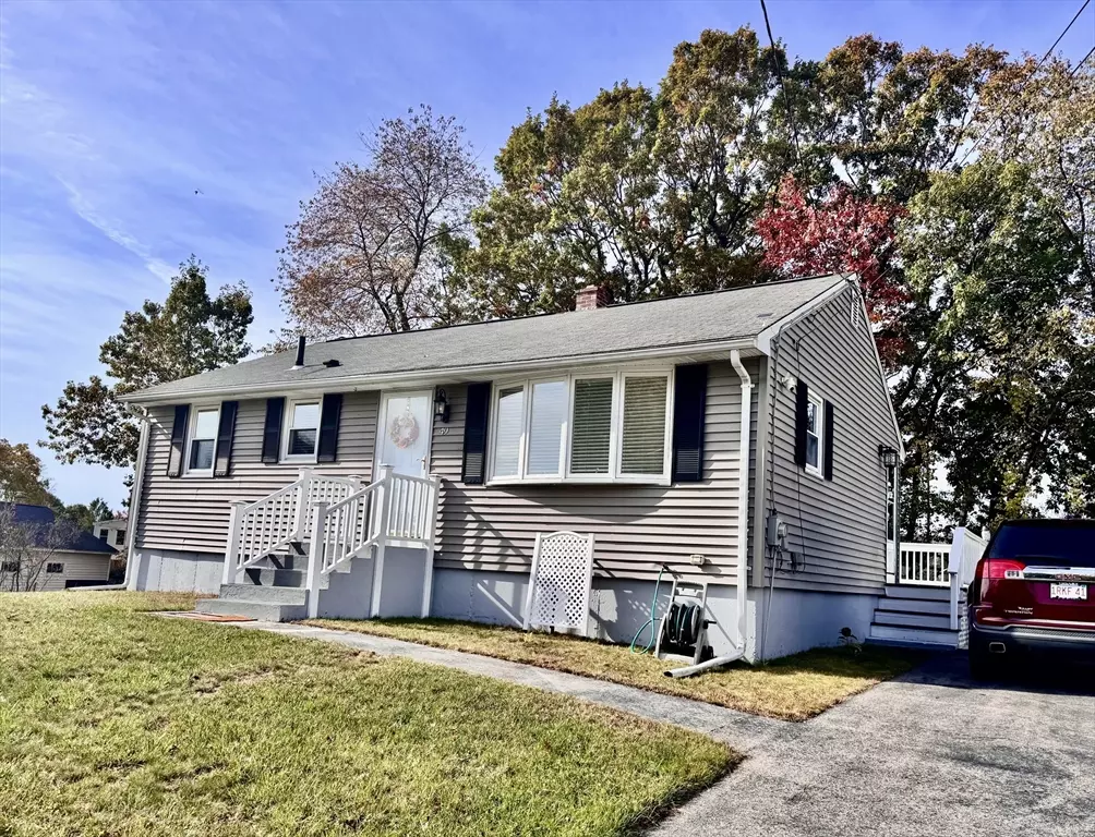 Lowell, MA 01854,49 Coburn Dr