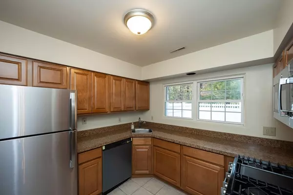 Boylston, MA 01505,247 Edgebrook Dr #247