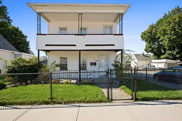 19 Orient St, Worcester, MA 01604