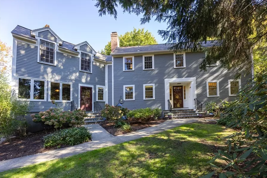 28 Clovelly, Wellesley, MA 02481