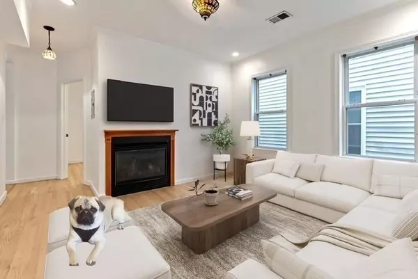 8 Peters St #2, Boston, MA 02127