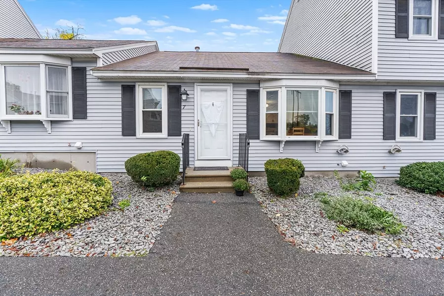 315 Broadway Rd #7, Dracut, MA 01826