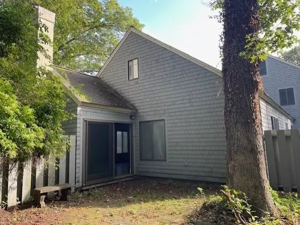 Brewster, MA 02631,42 Landing Ln #42