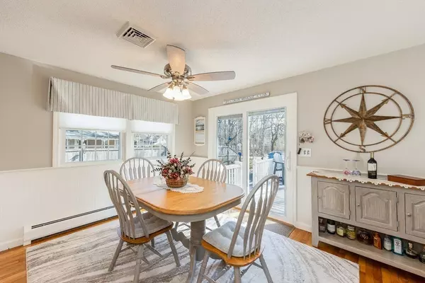 Harwich, MA 02671,40 Willow St