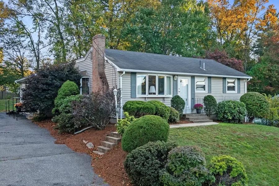 28 Robinson. Road, Woburn, MA 01801