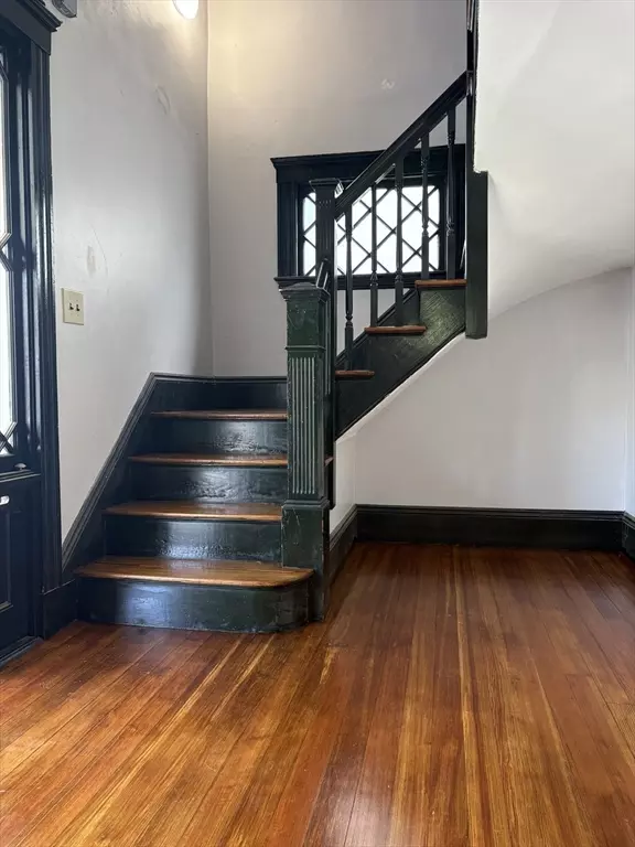 Salem, MA 01970,11 Hancock Street #1R