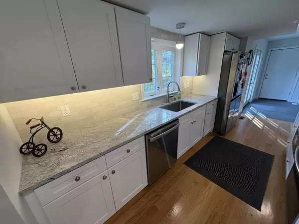 North Attleboro, MA 02760,29 Lyman St