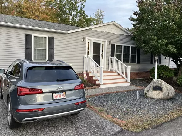 Plainville, MA 02762,2 Woodridge Road #2