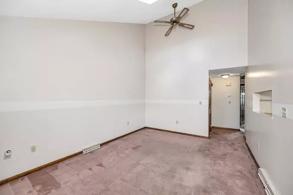 Dracut, MA 01826,241 Broadway Rd #50