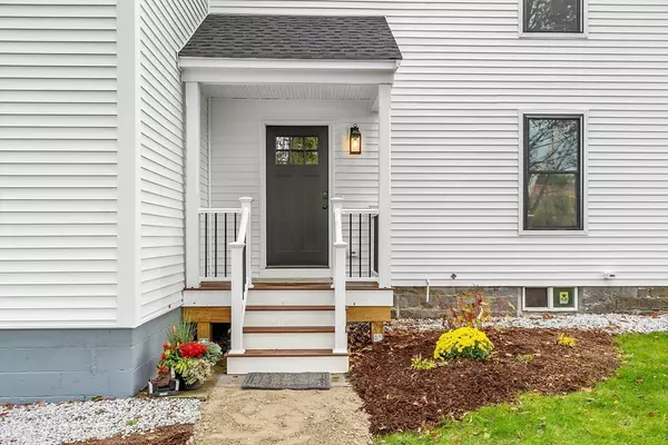 Chelmsford, MA 01863,94 Princeton Street #1