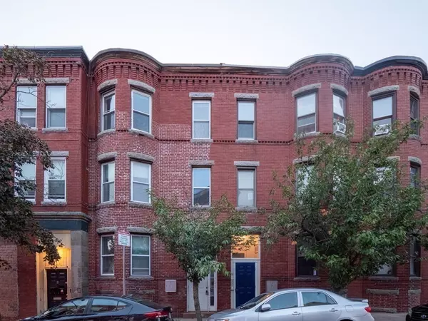 4 Saxton St, Boston, MA 02125