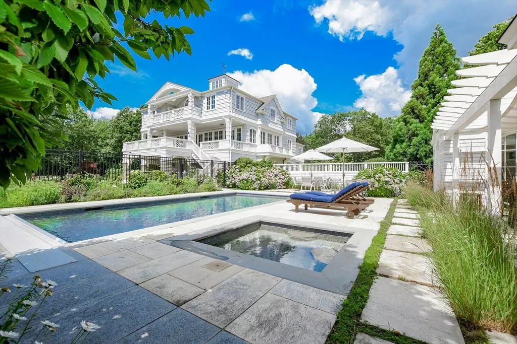 Marion, MA 02738,85 Moorings Rd