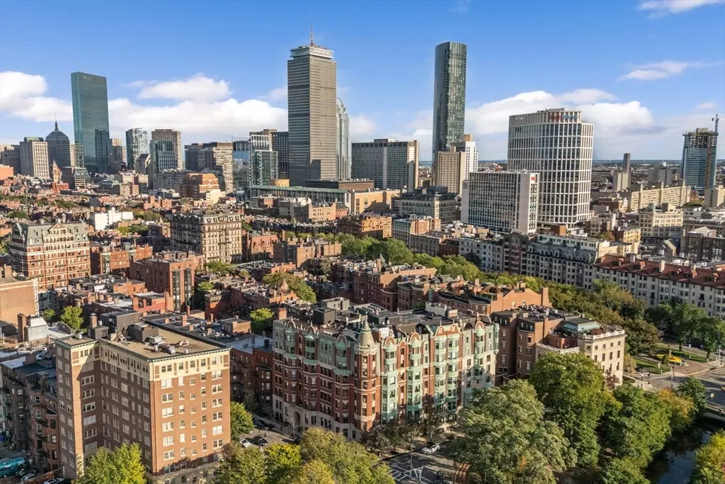 Boston, MA 02215,4 Charlesgate East #601