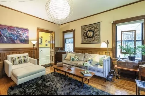 Brookline, MA 02445,53 University Rd #1