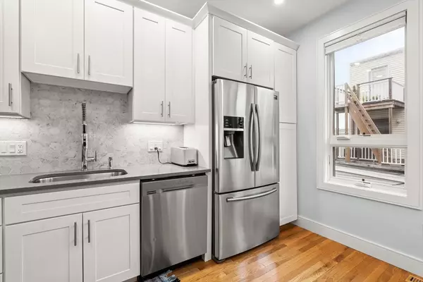 Boston, MA 02127,10 Grimes Street #10