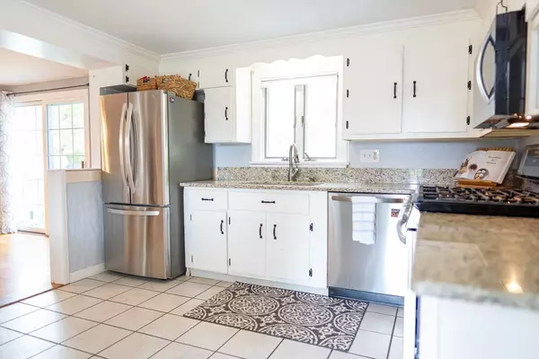 Yarmouth, MA 02664,97 Captain Bacon Rd